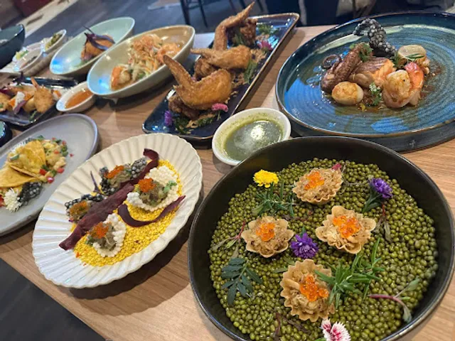 MOTHER TEW'S EXQUISITE THAI CUISINE