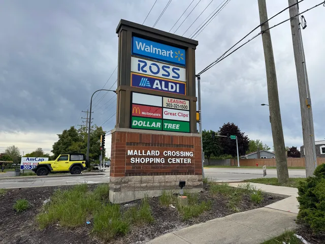 Mallard Crossing Shopping Center