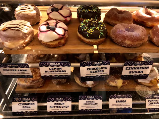 District: Donuts. Sliders. Brew.