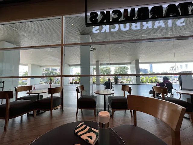 Starbucks Coffee Bangkok hospital Pattaya