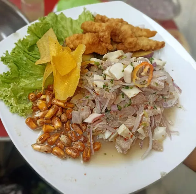 Mar y Tierra - Cevichería