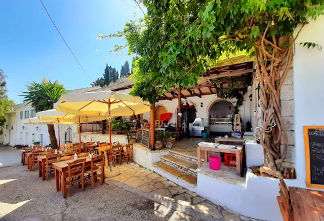 Taverna Kouloura