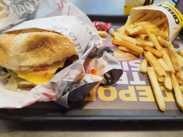 Carls Jr Town Center el Rosario
