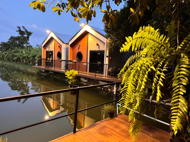 NOVEMBER​ GARDEN​ พูลวิลล่า​ ชัยนาท