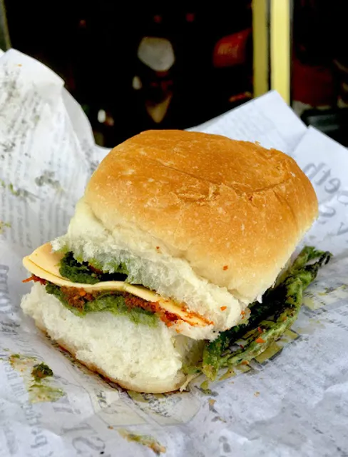 Ghungroo seth Vada Pav Company