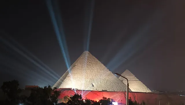 Maria pyramids house