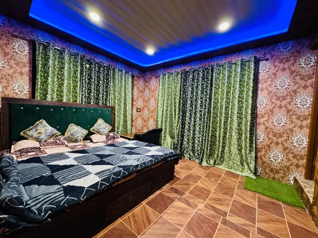 Guddu guest House Srinagar