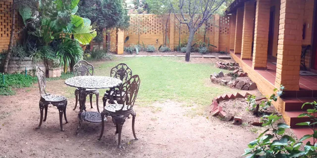 The Roosters Nest BnB