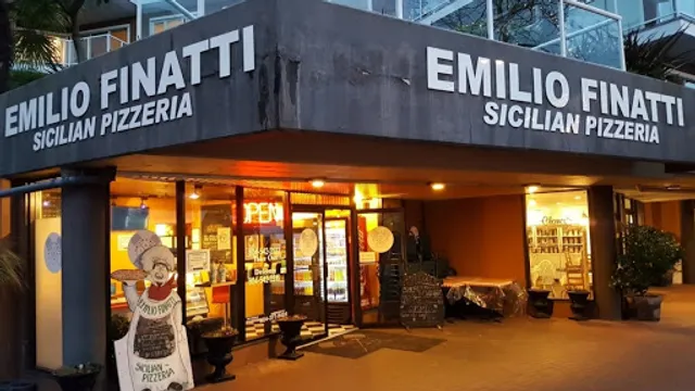 Emilio Finatti Pizzeria - White Rock