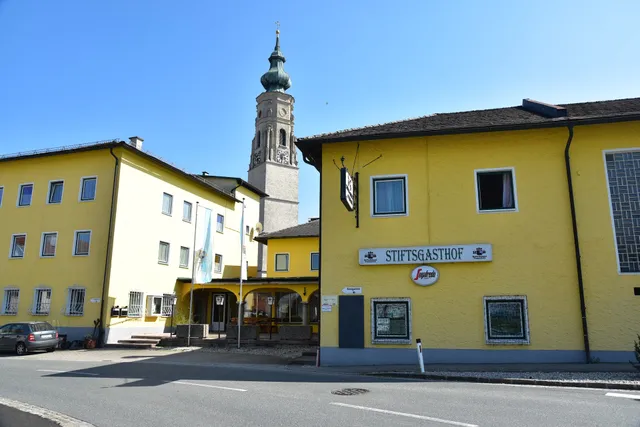 Stiftsgasthof Hochburg