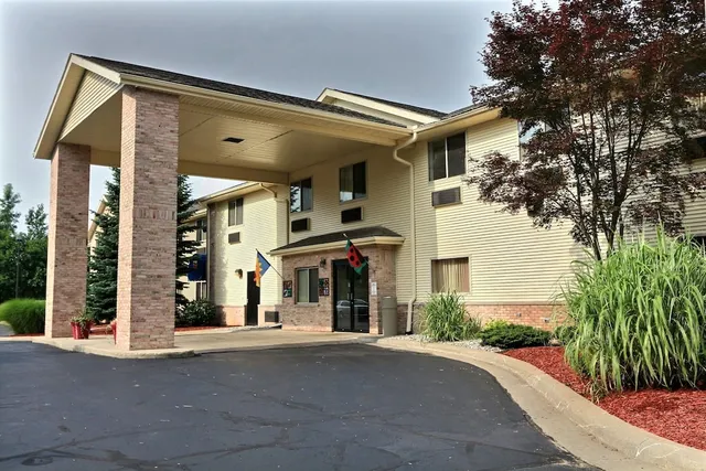 Comfort Inn & Suites Paw Paw