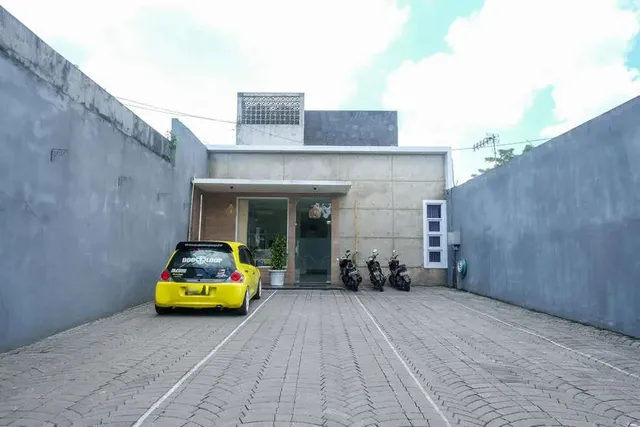 Urbanview Stay @H jakal By RedDoorz