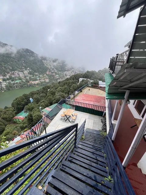 Woodpeak Lakeview Hotel- Nainital