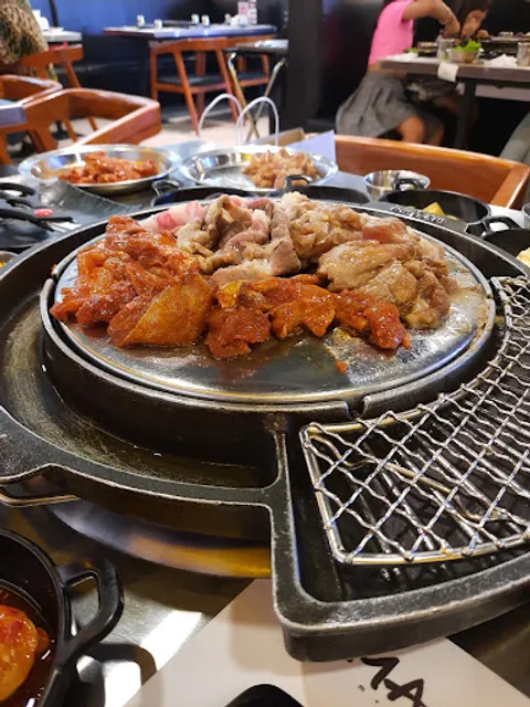 Magal Korean BBQ Grand City Mall