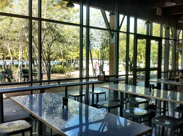 Pinewood Cafe