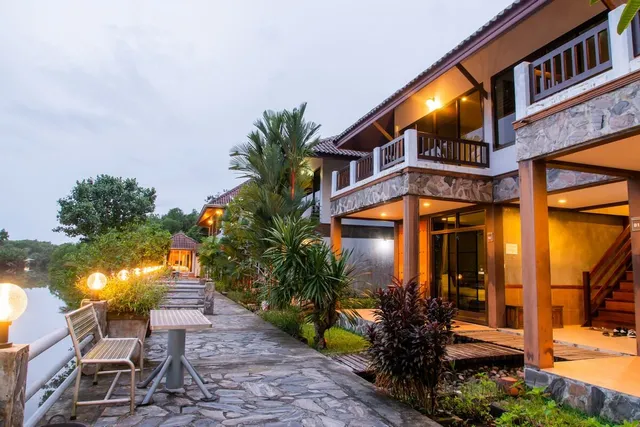 BaanRimNam Resort Trat
