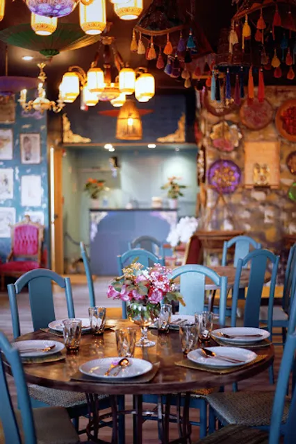 Auttarote Thai Cuisine (Aut-Ta-Rote)