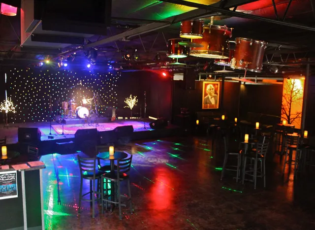 Main Stage Sports Bar & Naughty Burgers