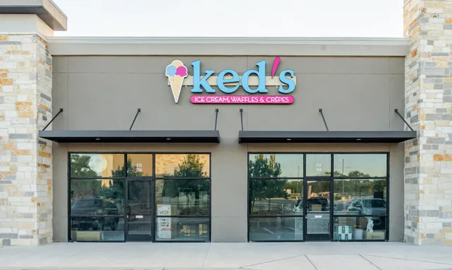 Ked's Ice Cream, Waffles & Crepes