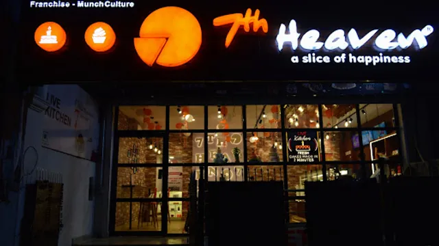 7th Heaven Gomti Nagar