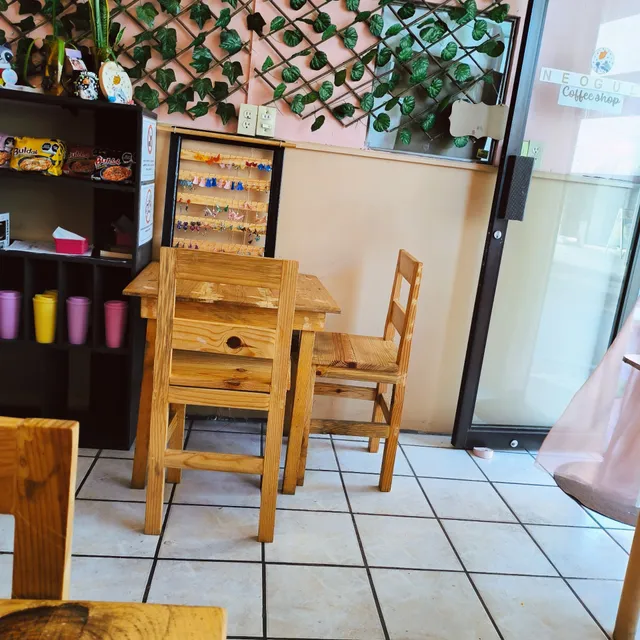 Neoguli Restaurant - 너구리 식당