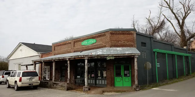 Clover Cottage Wholesale Boutique