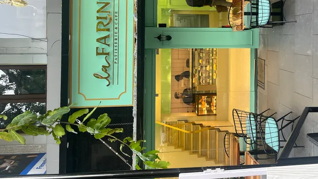 La Farine patisserie and cafe