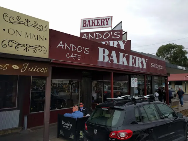 Ando's Bakery