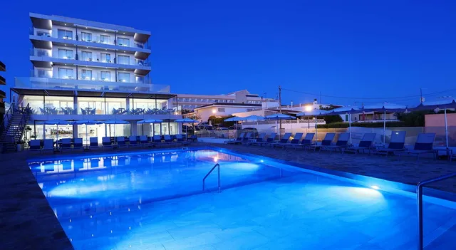 Mar Azul Pur Estil Hotel & Spa