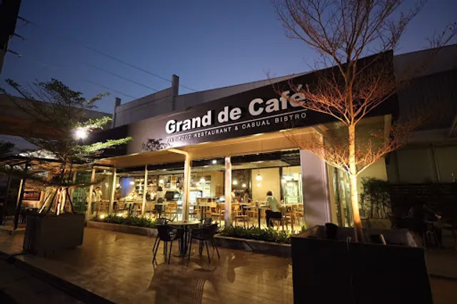 Grand de Café Rattanathibet