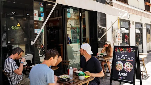 Luxalad Salad Bar Málaga centro