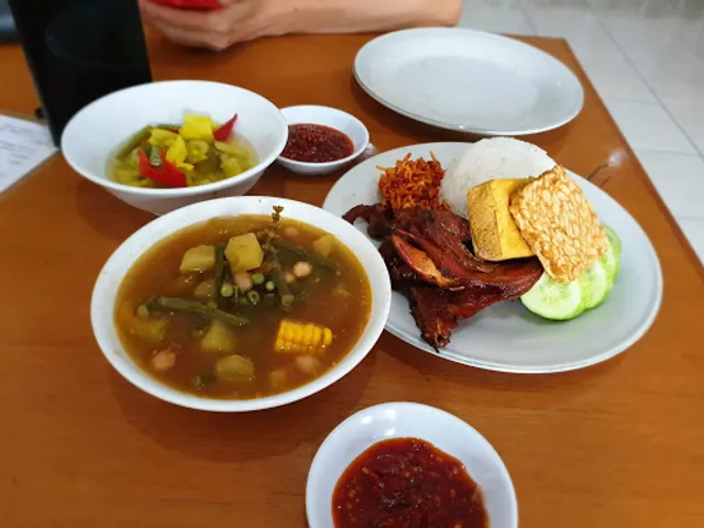 Ayam Djogja II Istimewa