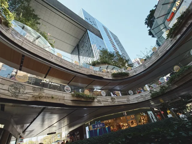 Yifang World Area B Parking Lot