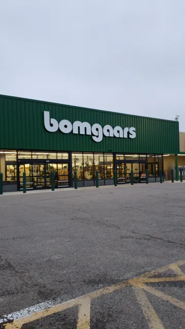 Bomgaars