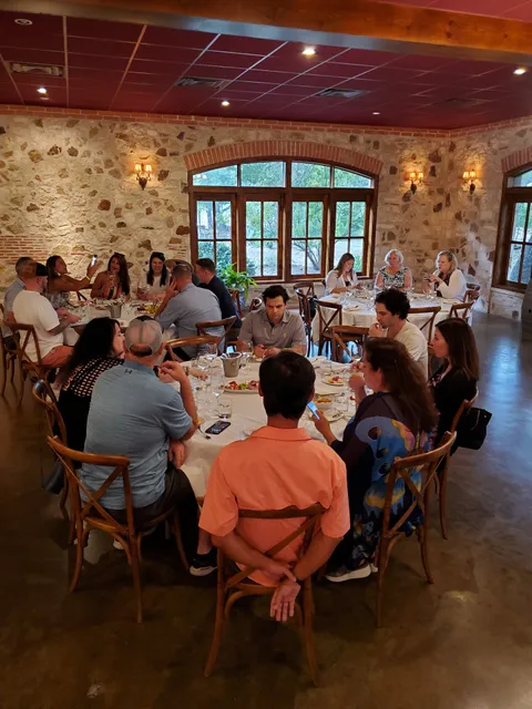 Hill Country Wine Tours