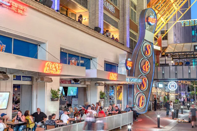 The Sports & Social Club