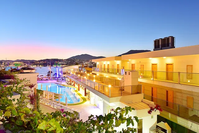 Tropicana Beach Hotel