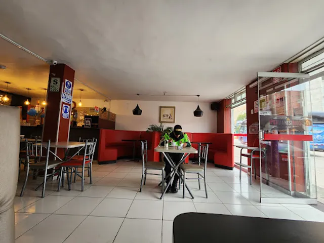 Peruanisimos Anticucheria