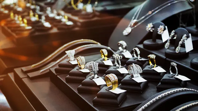 ST. LOUIS GOLD BUYERS AND JEWELRY CENTER