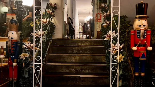 Mezzanine Cafetería Restobar