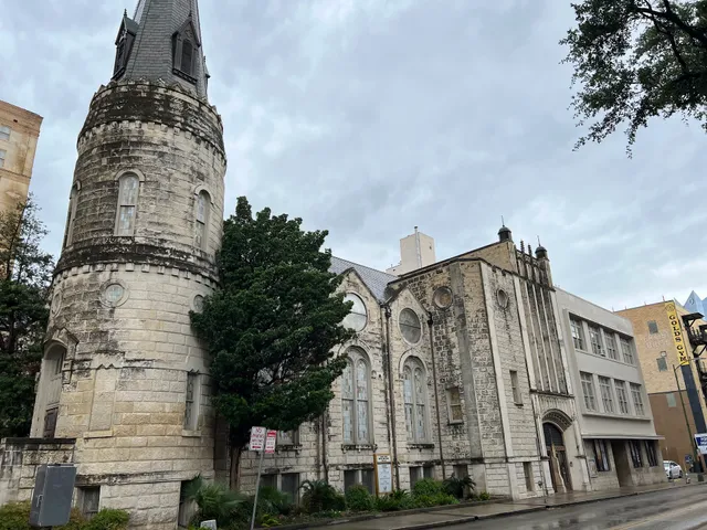 Travis Park United Methodist Church