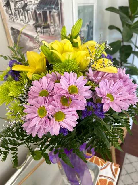 MacDowell's Flower Shop