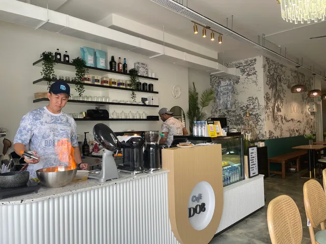 DO8 Café