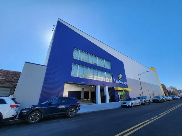 Safeguard Self Storage - Brooklyn