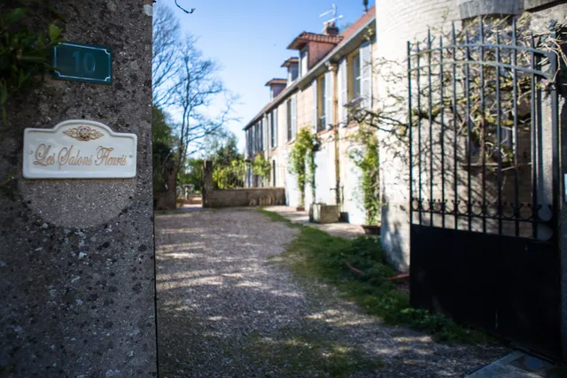 LES SALONS FLEURIS