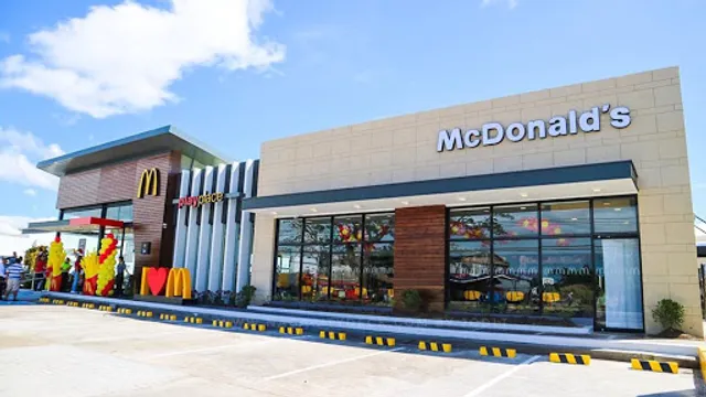 McDonald's Pili Camsur
