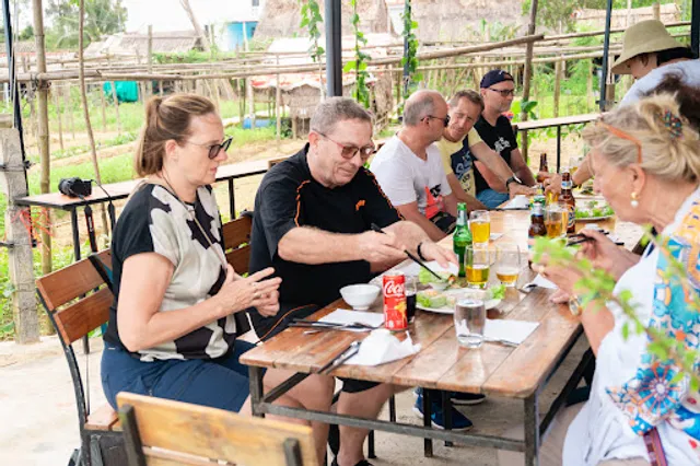 Thanh Dong organic garden restaurant,Basket boat & Cooking class