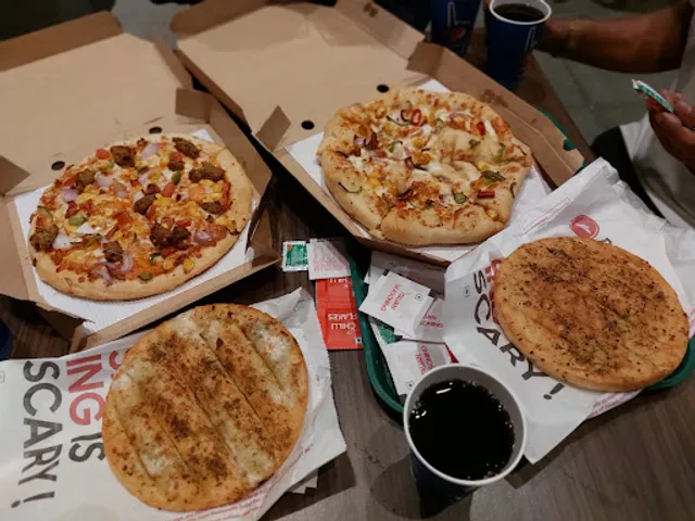 Pizza Hut | Kohinoor Sqaure Dadar, Mumbai