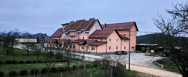 Hotel & Restoran "la card" - Mirni Kutak, 3 star