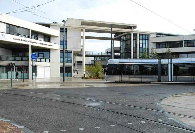 University De Tours - Faculty Law, Economy And Social Studies